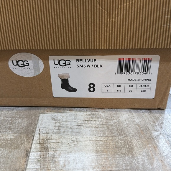 UGG Bellvue Moto Boots - Picture 12 of 12
